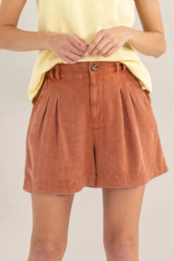 HYFVE | High Waist Linen Shorts | Rubies + Lace -Ruby's Rubbish 16c4228a e056 46e7 a9b3 15328722b830 Max